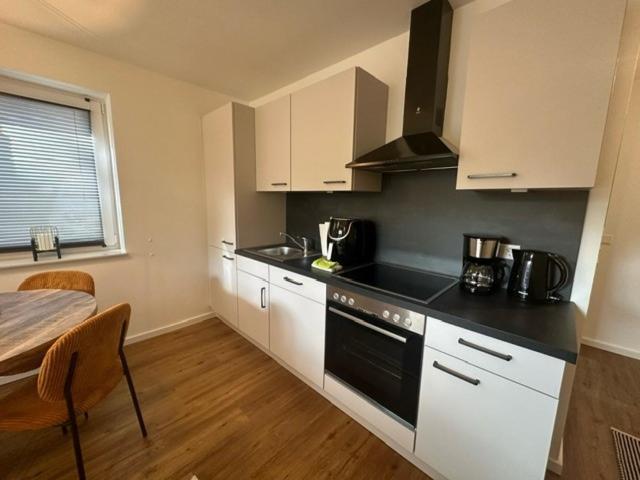 Wunderschoene Und Gemuetliche Wohnung Schleswig Extérieur photo